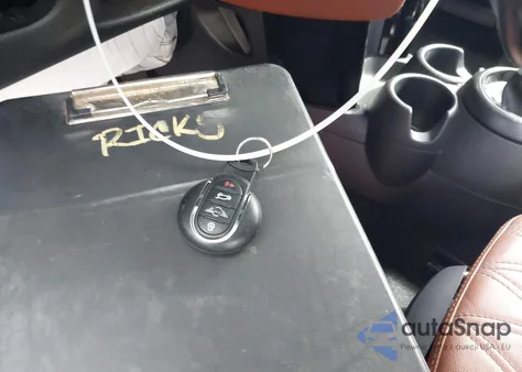 2019 Mini Convertible Cooper S из США, поврежденный, VIN WMWWG9C57K3E39618